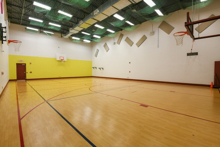 More Photos Of 765 Pierce Dr, Columbus Hospital For Sale