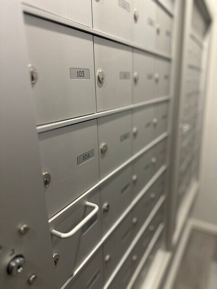 More Photos Of 10171 Saskatchewan Dr, Edmonton Office For Lease
