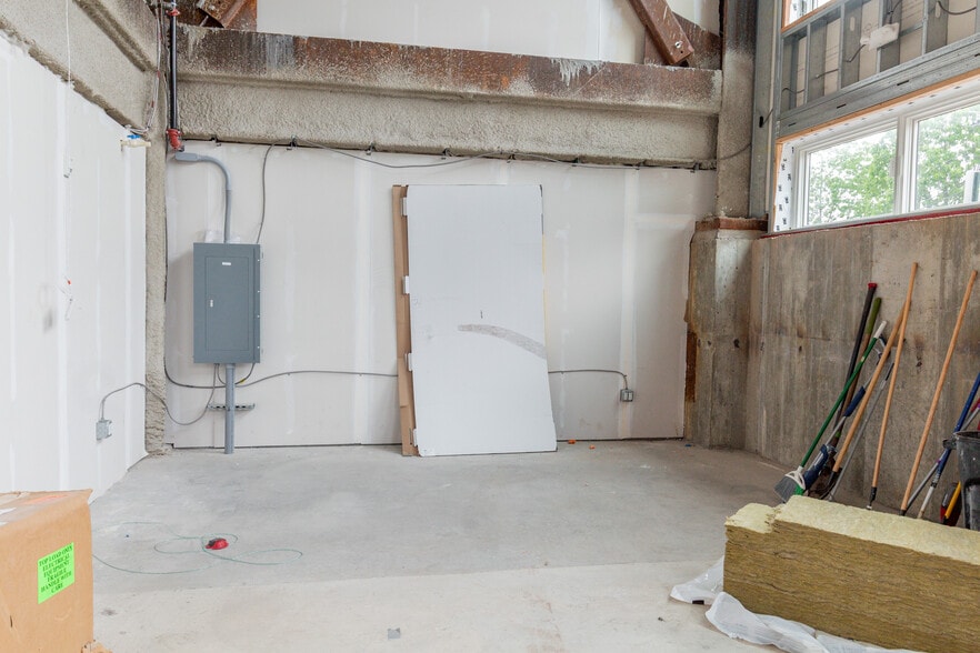 More Photos Of 383 Commercial St, Portland Apartments For Sale