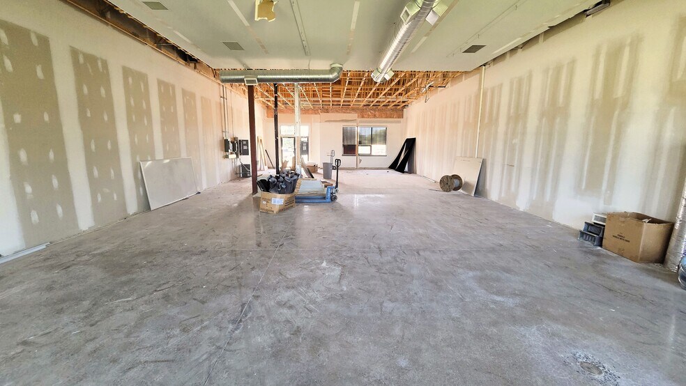 More Photos Of 61 Hyperion Ct, Kingston Office For Lease