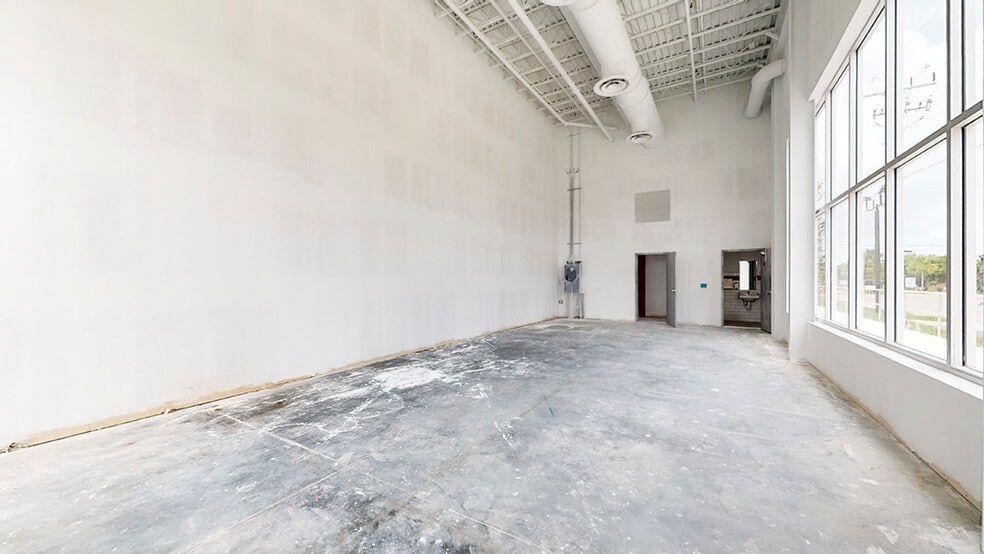 More Photos Of 101 A Max Brewer Memorial Pky, Titusville General Retail For Lease