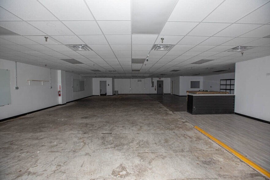 More Photos Of 1800 Dabney Dr, Pasadena Office Residential For Lease