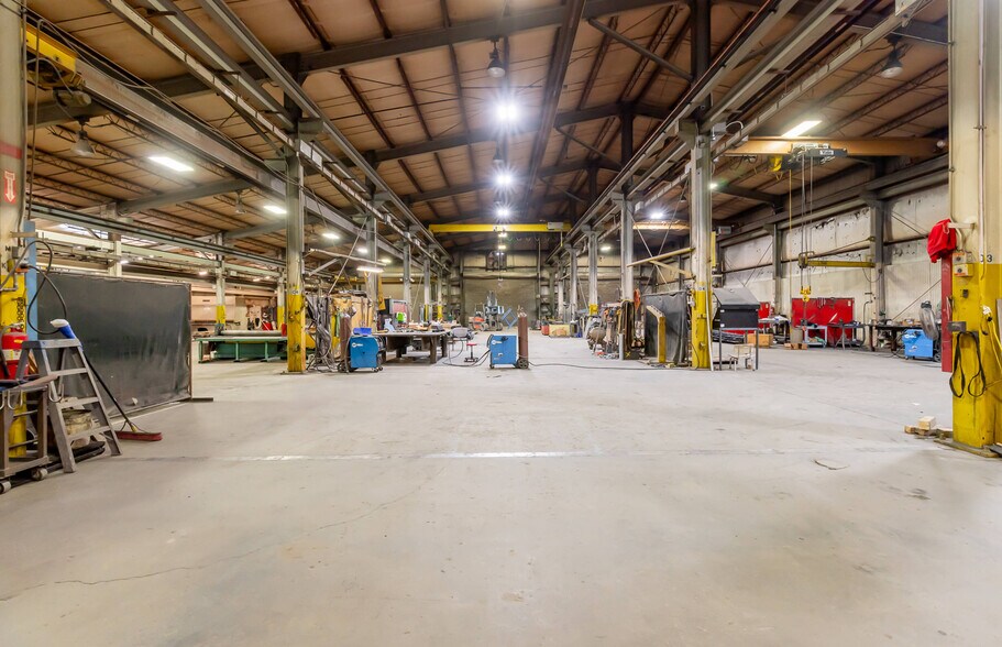 More Photos Of 1604 Northwestern Pky, Louisville Manufacturing For Sale