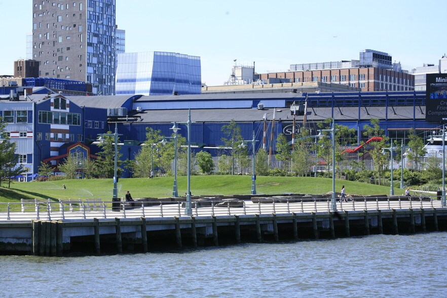 More Photos Of 111 W 11th Ave, New York Unknown For Lease