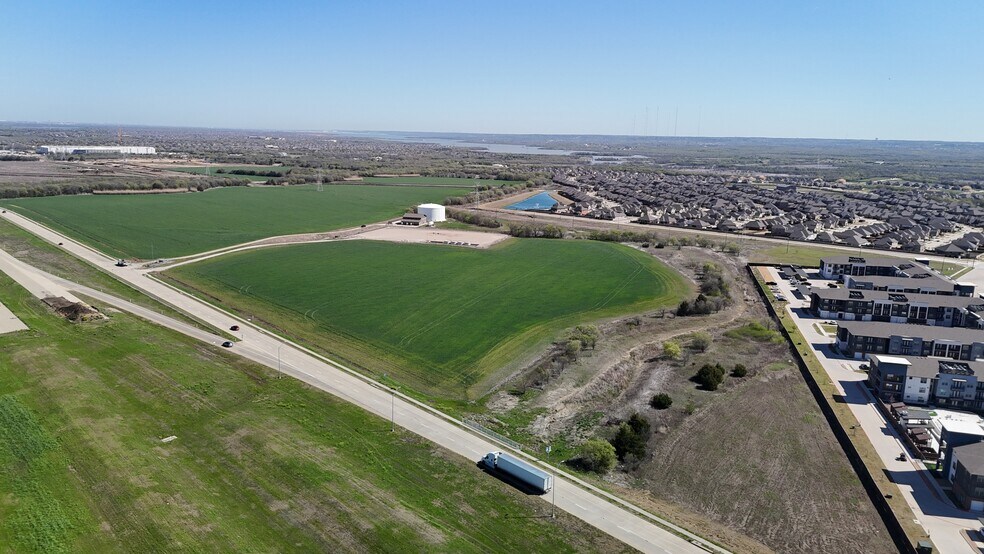 More Photos Of Hwy 360, Grand Prairie Land For Sale