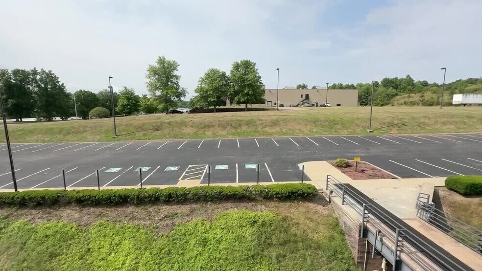 More Photos Of 250 Park West Dr, Pittsburgh Office For Sale