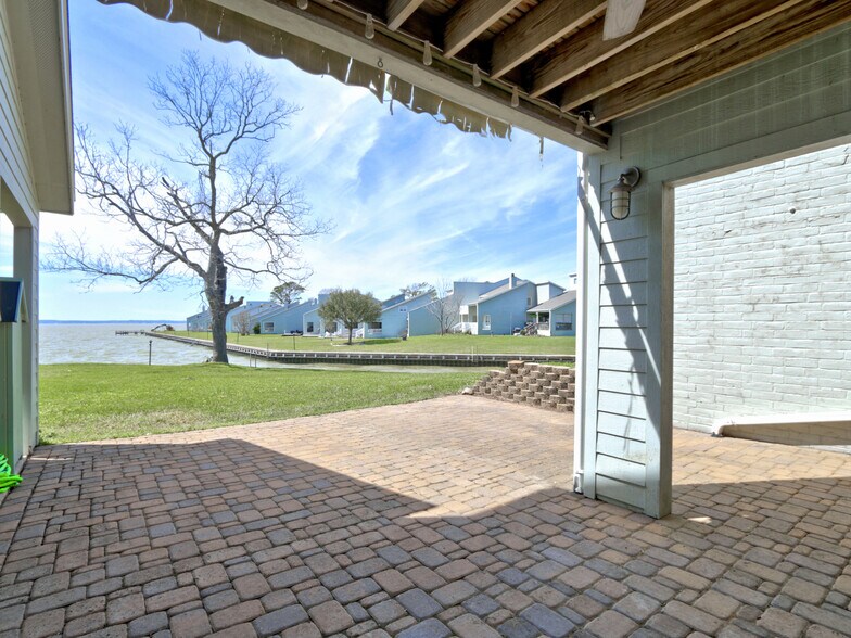 More Photos Of 100 Edgewater Dr, Livingston Apartments For Sale