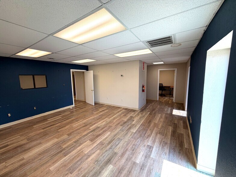 More Photos Of 850 W 40th St, Norfolk Office For Lease