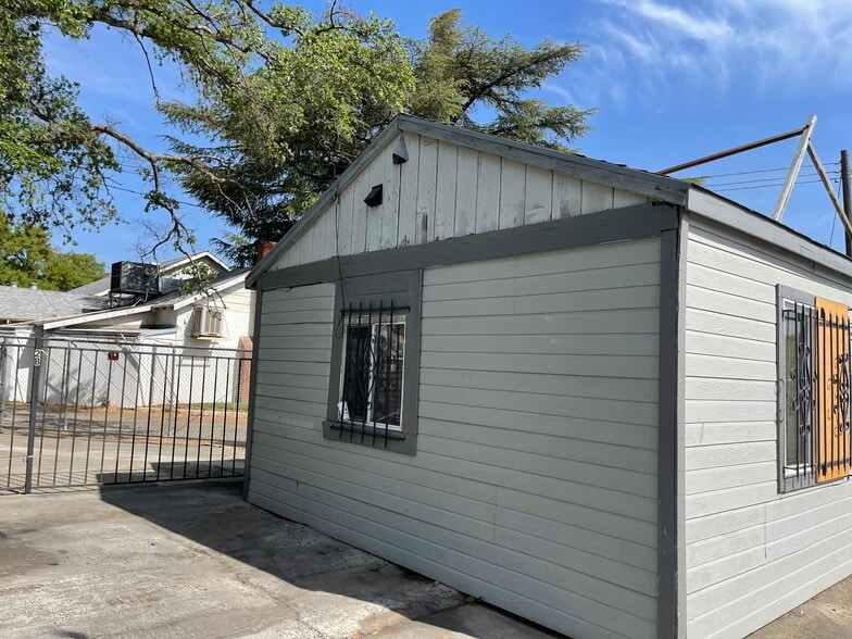 More Photos Of 2439 Rio Linda Blvd, Sacramento Apartments For Sale