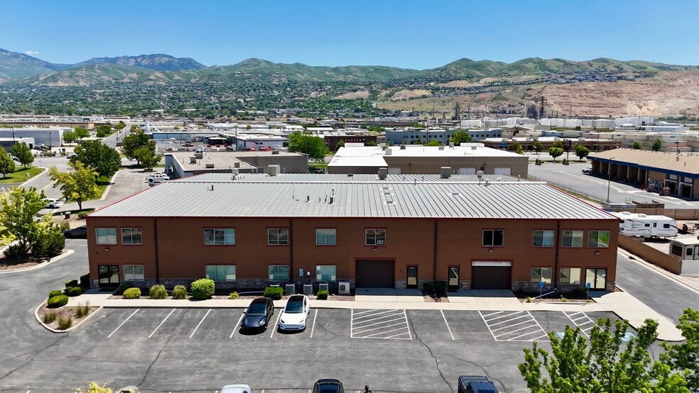 More Photos Of 190 N Cutler Dr, North Salt Lake Warehouse For Lease