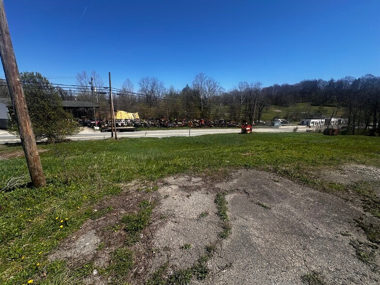 More Photos Of 3138 Mount Morris Rd, Waynesburg Office For Sale