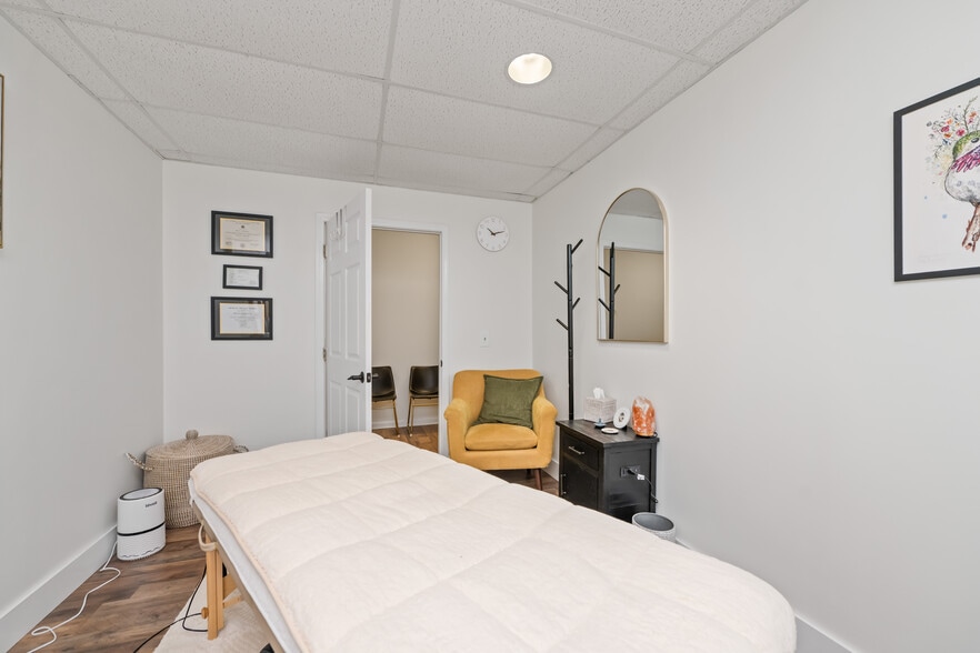 More Photos Of 250 Gorham St, Canandaigua Office For Sale