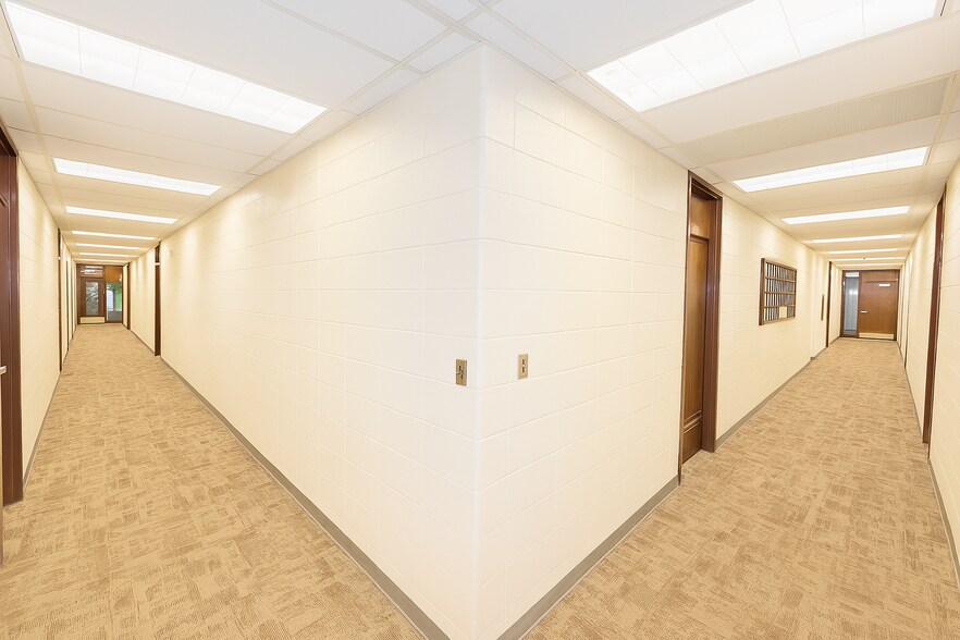 More Photos Of 900 Kraft Dr SE, Melrose Light Distribution For Lease