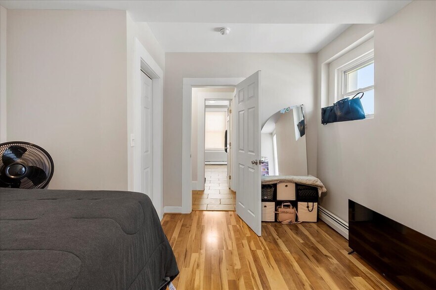 More Photos Of 39 Hudson St, South Glens Falls Storefront Retail Residential For Sale