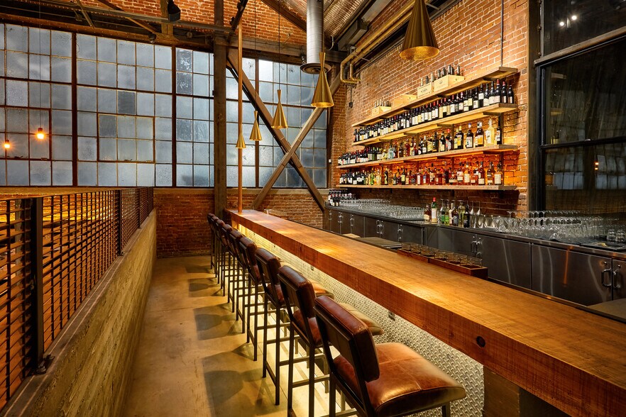 More Photos Of 1331 E 6th St, Los Angeles Restaurant For Lease