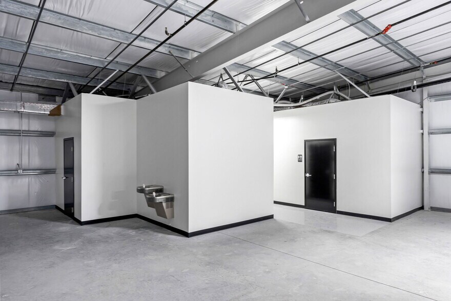 More Photos Of 10012 State Road 52, Hudson General Retail For Sale