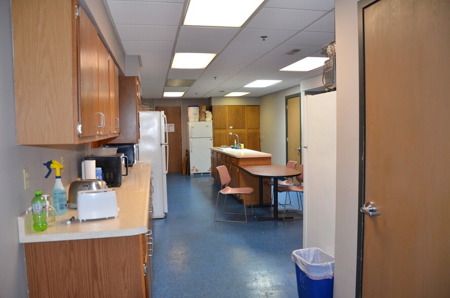 More Photos Of 2100 1st Ave NE, Cedar Rapids Religious Facility For Sale