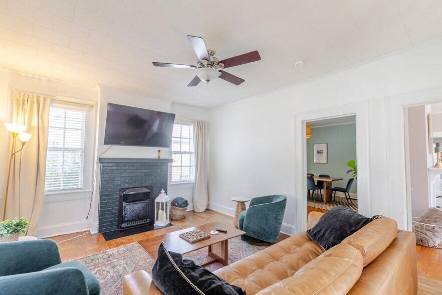 More Photos Of 133 Academy St, Fort Mill Specialty For Sale