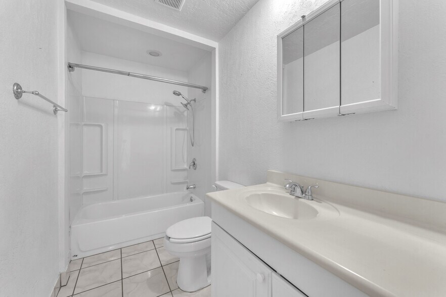 More Photos Of 2130 E Maule Ave, Las Vegas Land For Sale