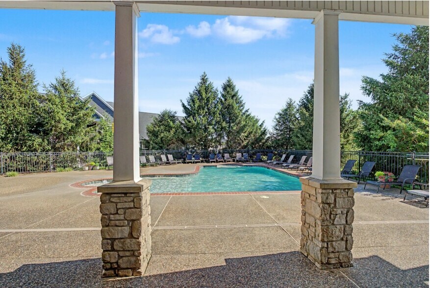 More Photos Of 2020 Walden Blvd, Cape Girardeau Apartments For Sale
