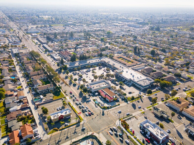 More Photos Of 3150-3170 W Lincoln Ave, Anaheim Freestanding For Lease