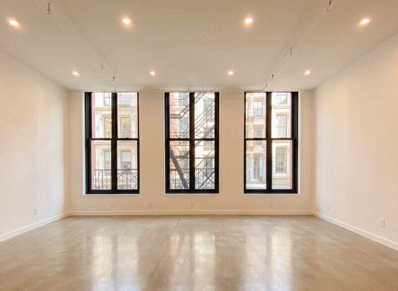 More Photos Of 52 Greene St, New York Storefront Retail Office For Lease