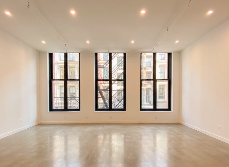 More Photos Of 52 Greene St, New York Storefront Retail Office For Lease