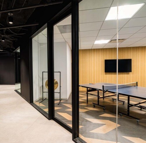 More Photos Of 125 S Wacker Dr, Chicago Office For Lease