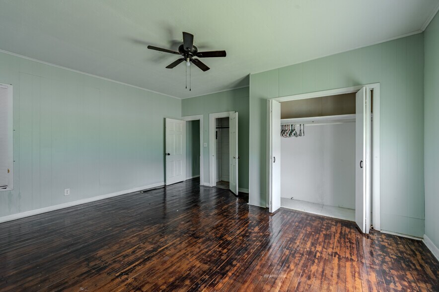 More Photos Of 732 W Alice Ave, Kingsville Multifamily For Sale
