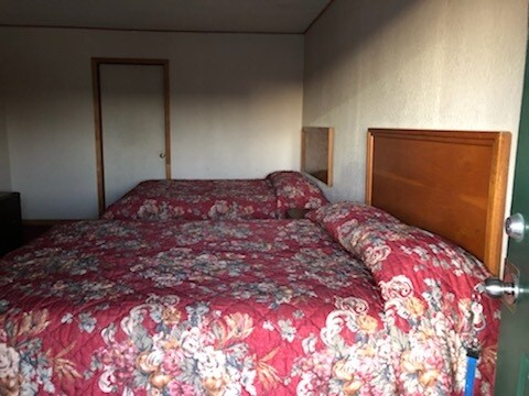 More Photos Of 1504 Highway 367 N, Newport Hospitality For Sale