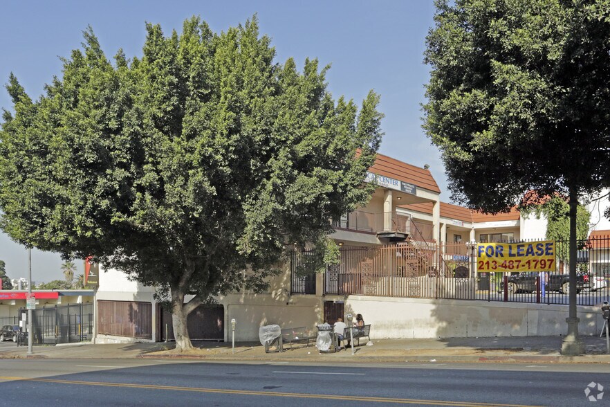 More Photos Of 521-545 S Alvarado St, Los Angeles Storefront Retail Office For Lease