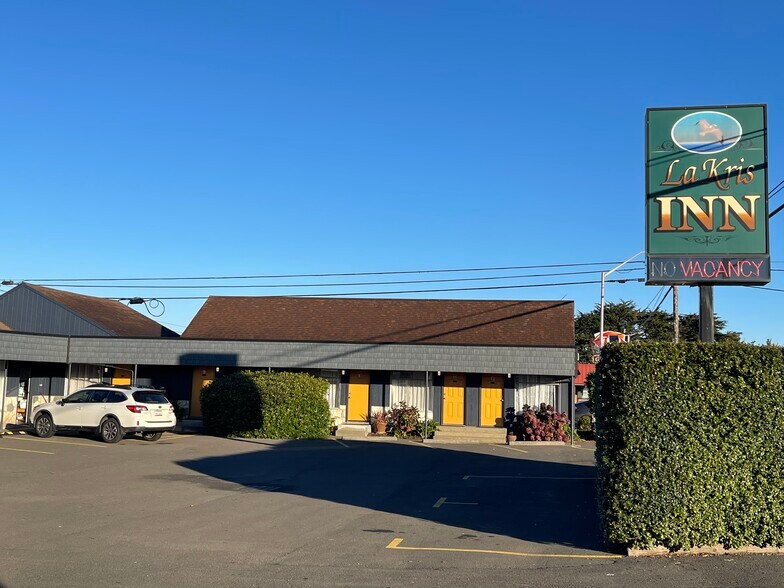 More Photos Of 940 Oregon Ave SE, Bandon Hotel For Sale