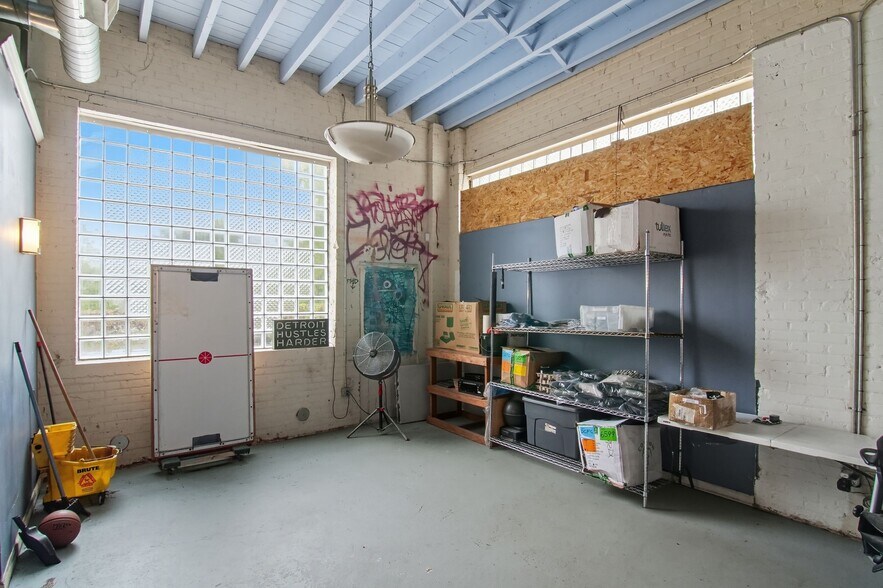 More Photos Of 1157 Concord St, Detroit Light Manufacturing For Sale