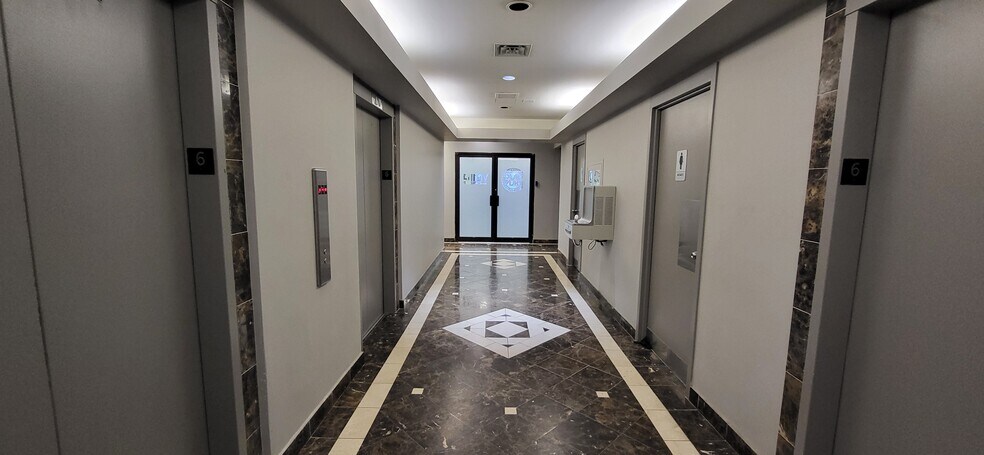 More Photos Of 920 Yonge St, Toronto Office Residential For Lease