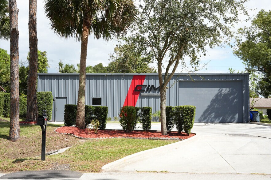 More Photos Of 2319 Guava Dr, Edgewater Warehouse For Sale