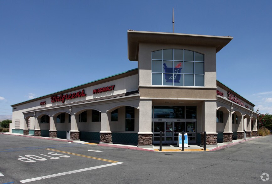 Primary Photo Of 44100 Jefferson St, Indio Drugstore For Lease