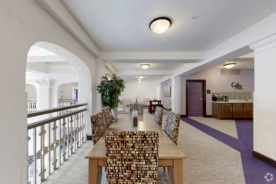 More Photos Of 172 N College Ave, Fort Collins Apartments For Lease