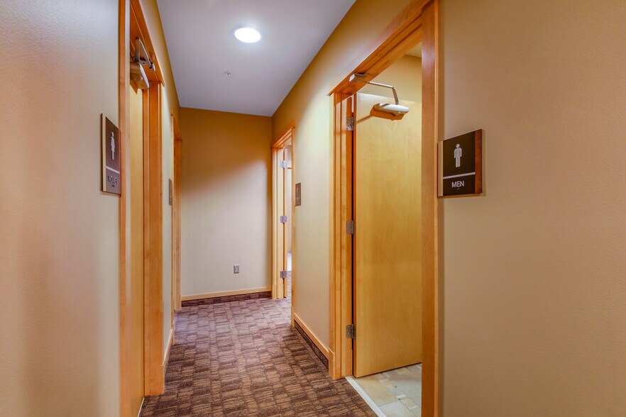 More Photos Of 659 W Hamilton Ave, Eau Claire Medical For Sale