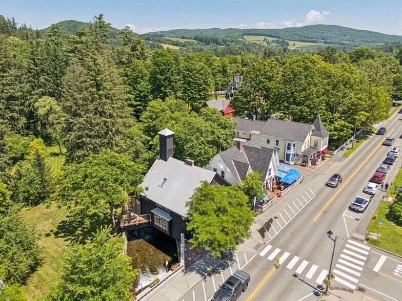 More Photos Of 26 Central St, Woodstock General Retail For Sale