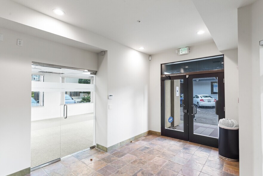 More Photos Of 477 S San Antonio Rd, Los Altos Medical For Sale