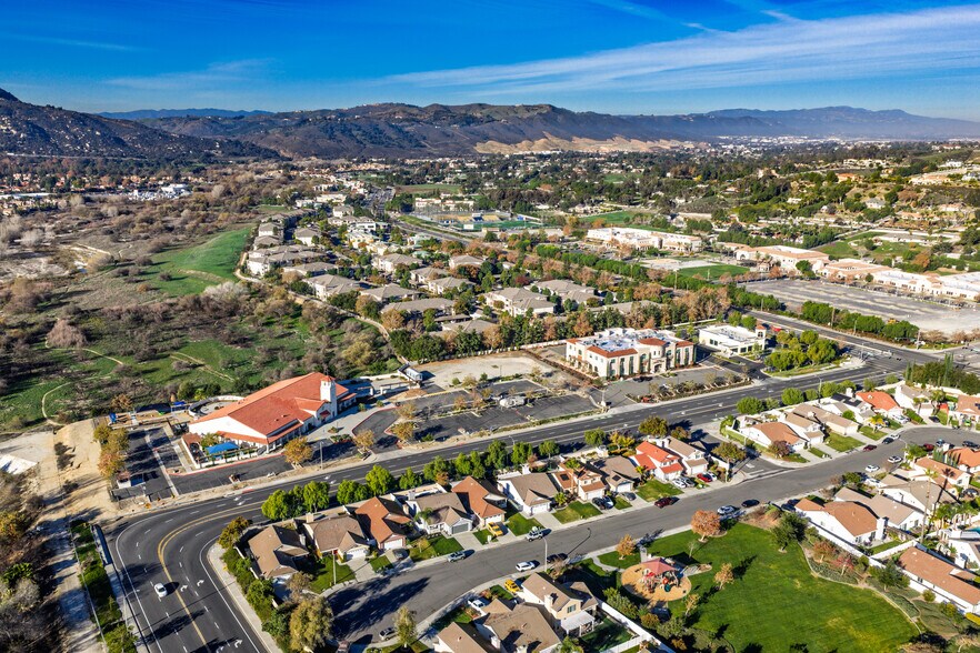 More Photos Of 44625 Avenida de Missiones, Temecula Medical For Sale