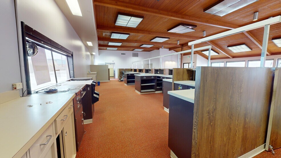 More Photos Of 1005 W 4th St, Winnemucca Bank For Sale