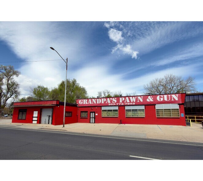 Primary Photo Of 104 9th Ave, Longmont General Retail For Sale