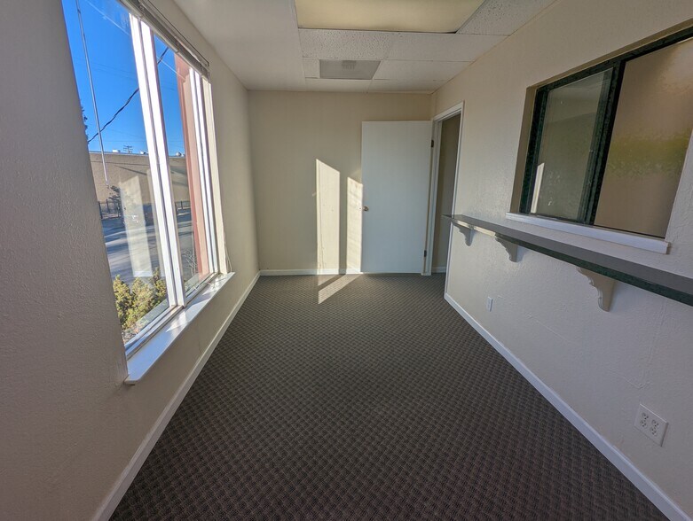 799 Fletcher Ln, Hayward, CA 94544 Office For Sale