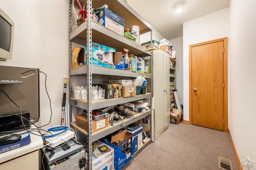 More Photos Of 2027 Columbia Dr, Pueblo Medical For Sale