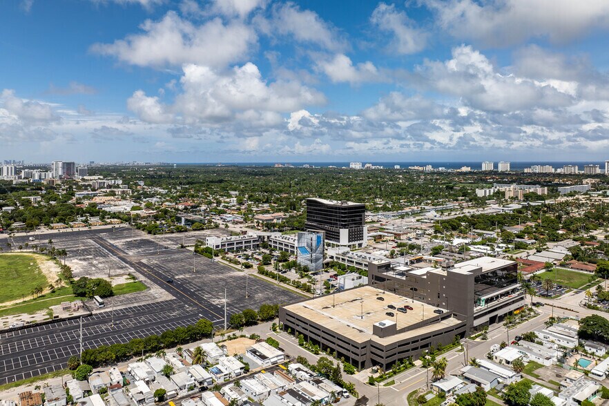 More Photos Of 800 N Federal Hwy, Hallandale Beach Office For Lease
