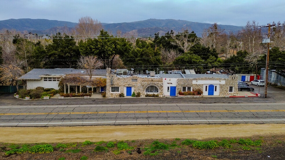 More Photos Of 12117 Sierra Hwy, Santa Clarita Hotel For Sale