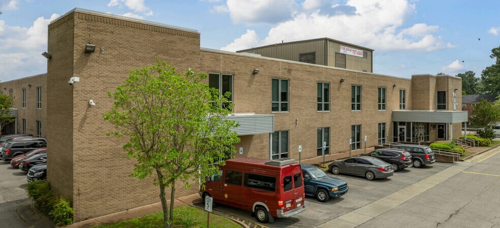 Primary Photo Of 3971 Knight Arnold Rd, Memphis Office For Sale