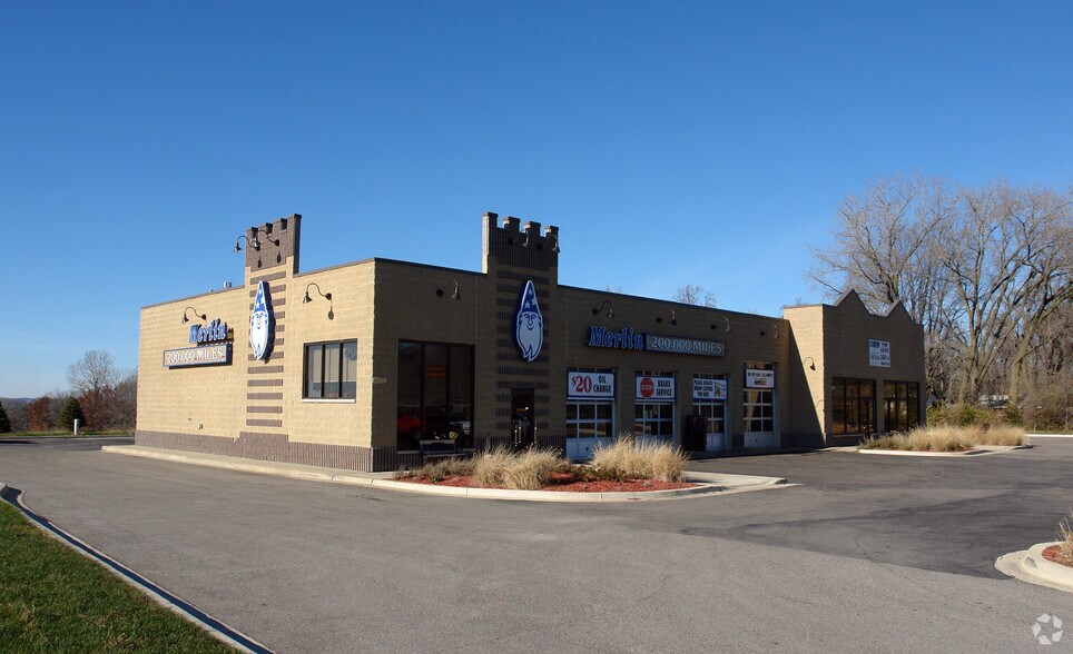 More Photos Of 1222 S Route 12, Fox Lake Garden Center For Lease