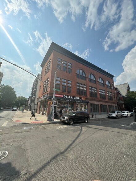 More Photos Of 405-407 Gates Ave, Brooklyn Loft Creative Space For Lease